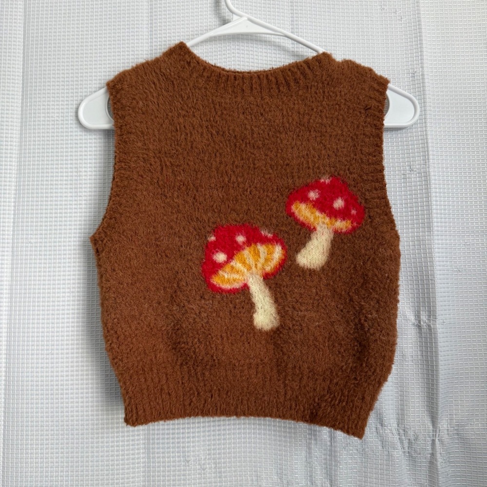 Forever 21 Sweater Vest Fuzzy Knit Mushroom Graphic Cropped Cottagecore S - Picture 1 of 3